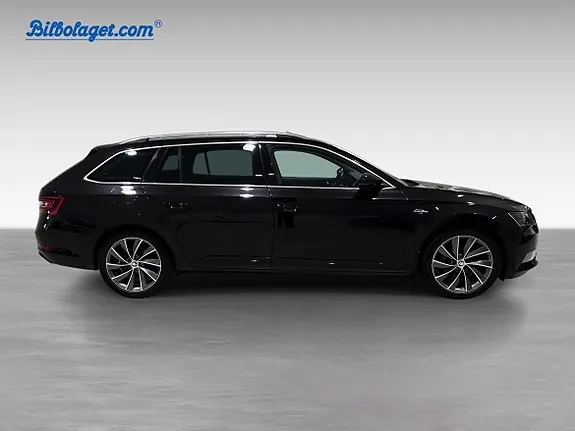 Skoda Superb 2017 photo 4