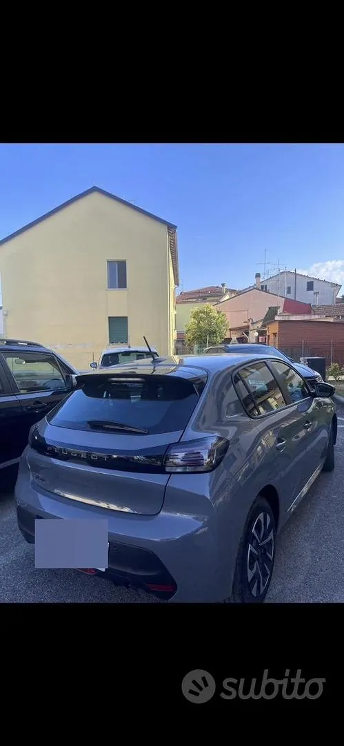 Peugeot 208 2024 photo 4