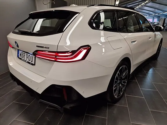 BMW I5 2025 photo 4