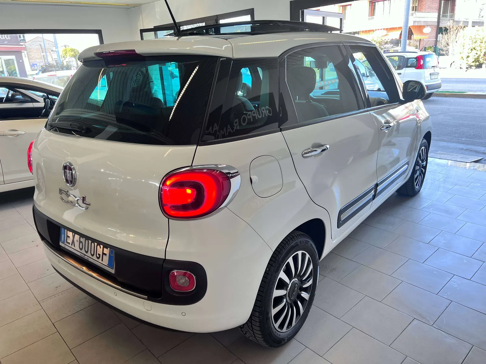 Fiat 500L 2012 photo 4
