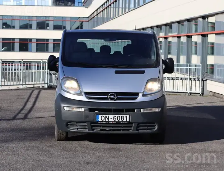 Opel Vivaro 2006 photo 2