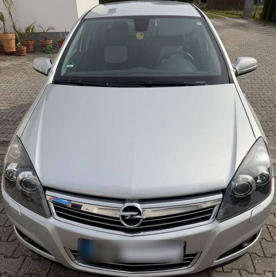 Opel Astra H