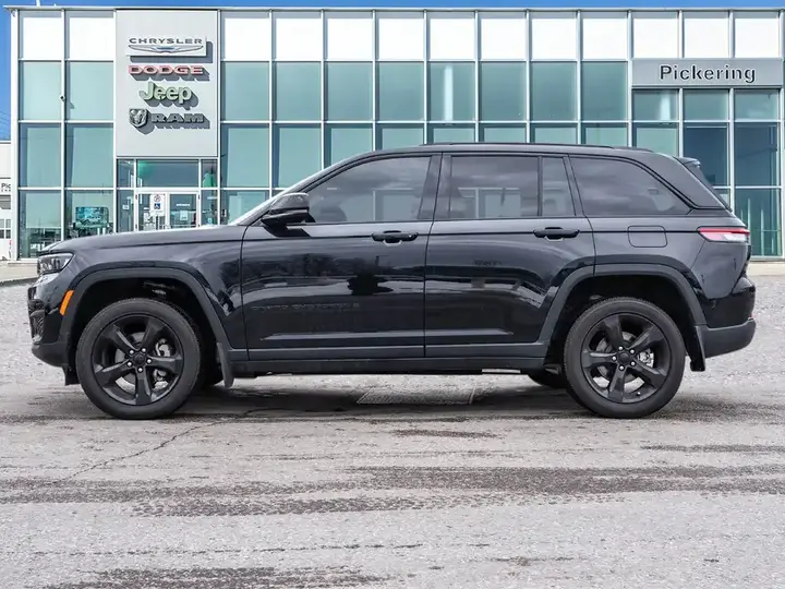 Jeep Grand Cherokee 2025 photo 3