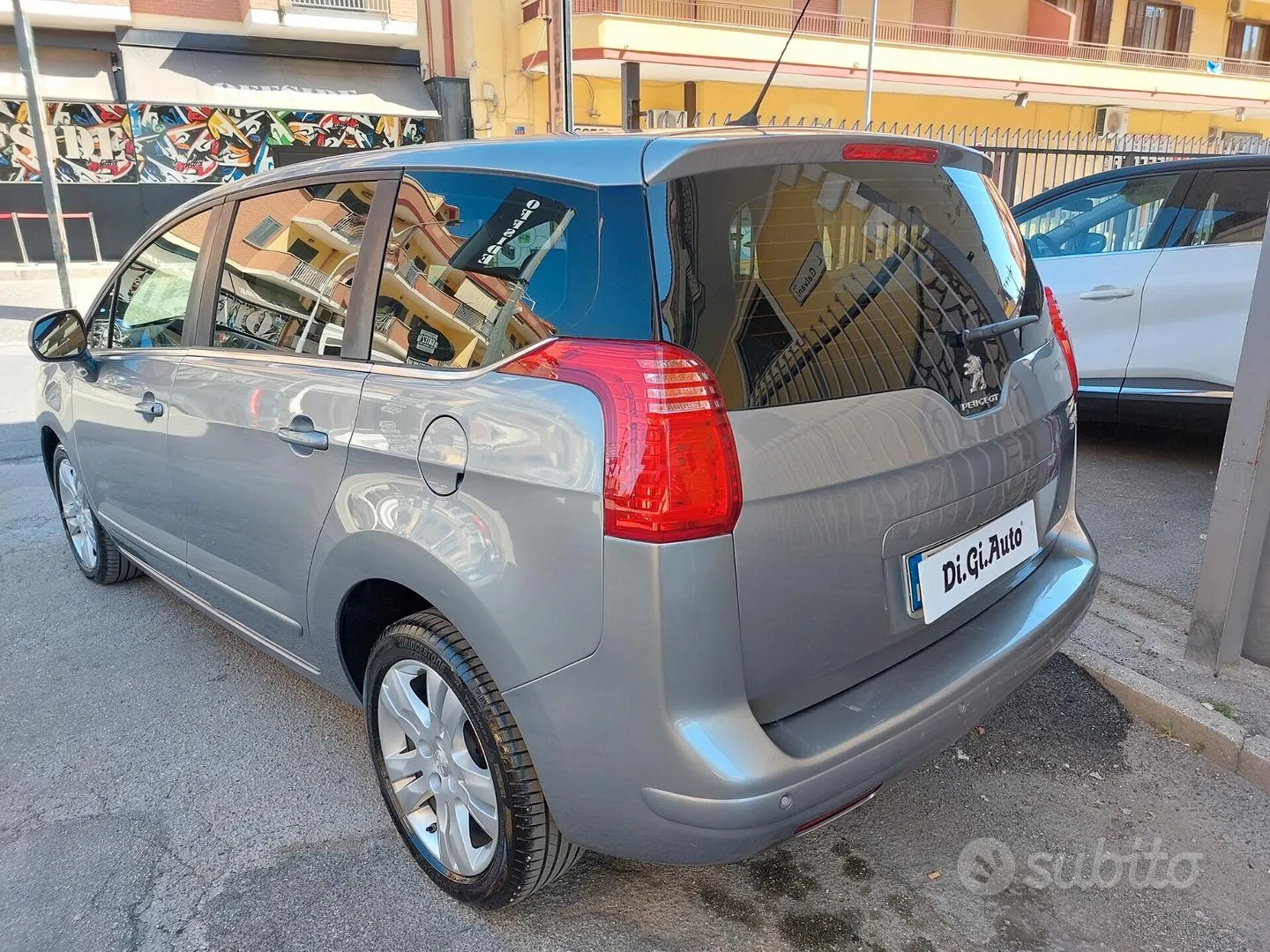Peugeot 5008 2015 photo 5