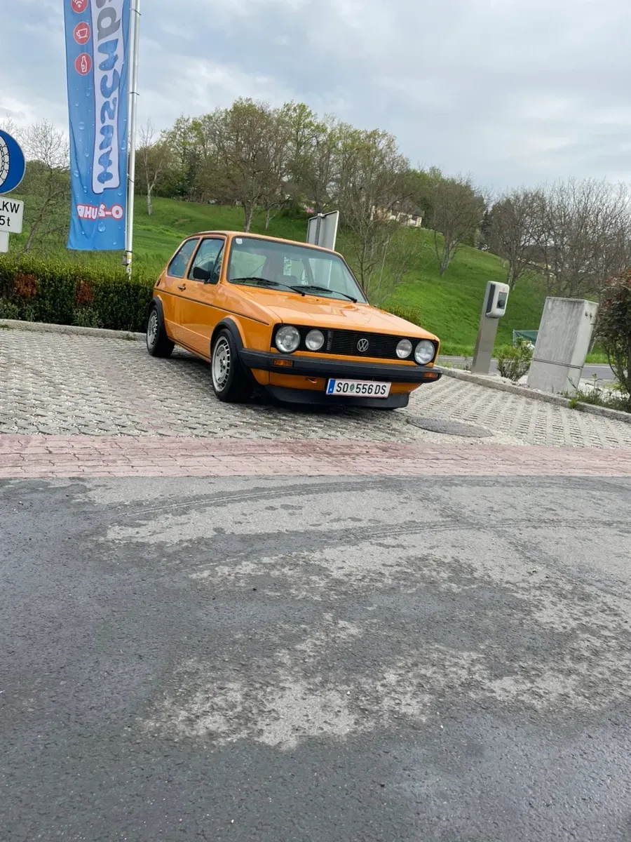 Volkswagen Golf 1983 photo 2