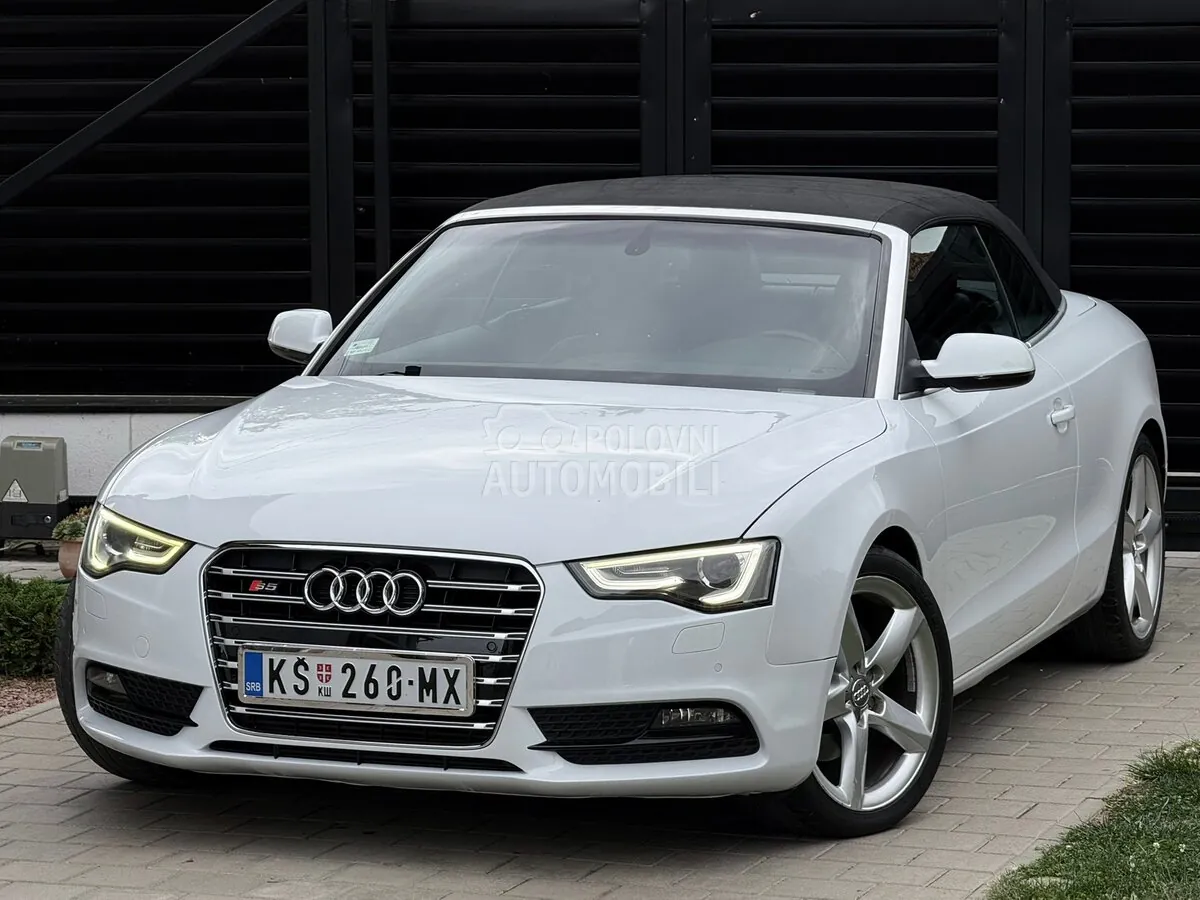 Audi A5 2012 photo 2
