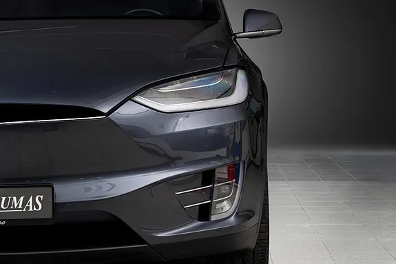 Tesla Model X 2020 photo 4