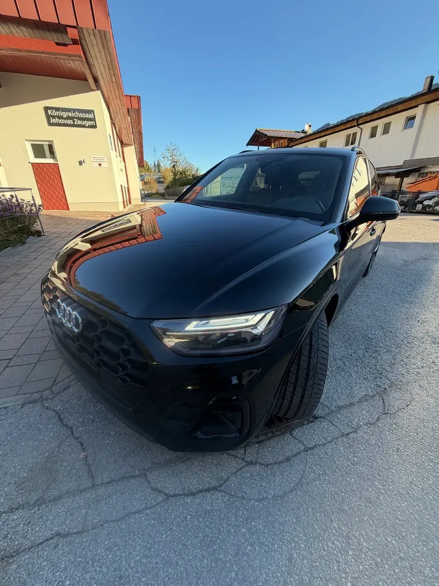 Audi Q5 2023 photo 2