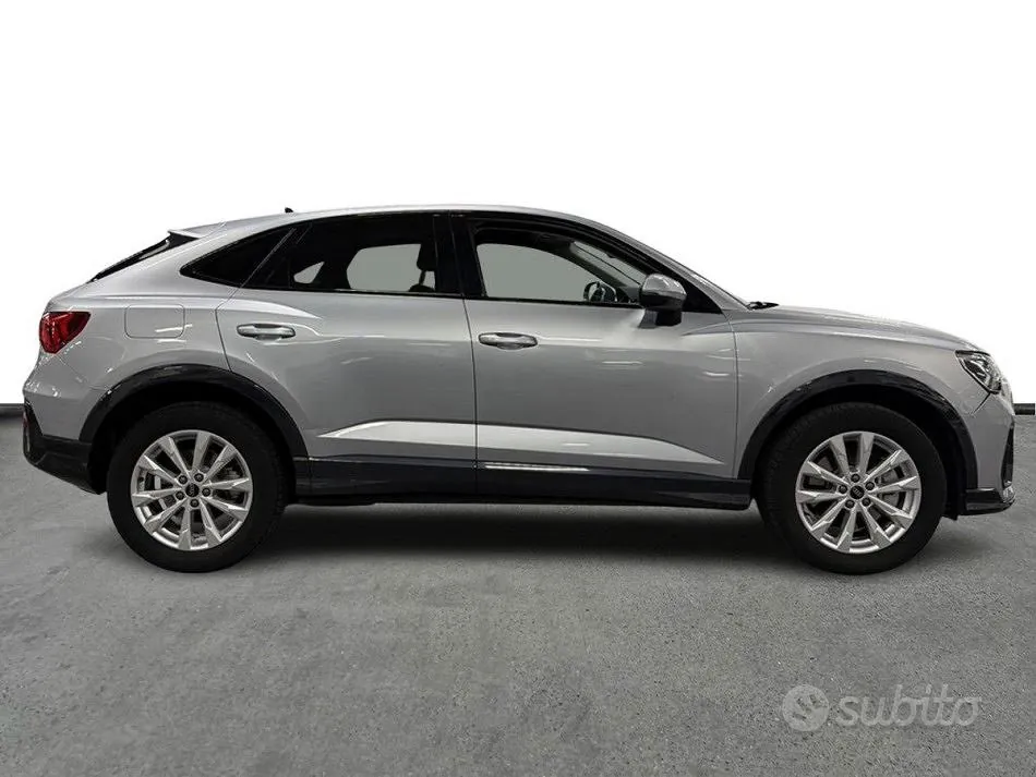 Audi Q3 2024 photo 3
