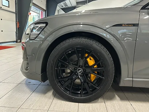 Audi E-Tron 2022 photo 5