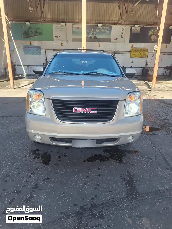 GMC Yukon At4 2009 photo 2