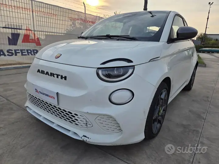 Abarth 500E