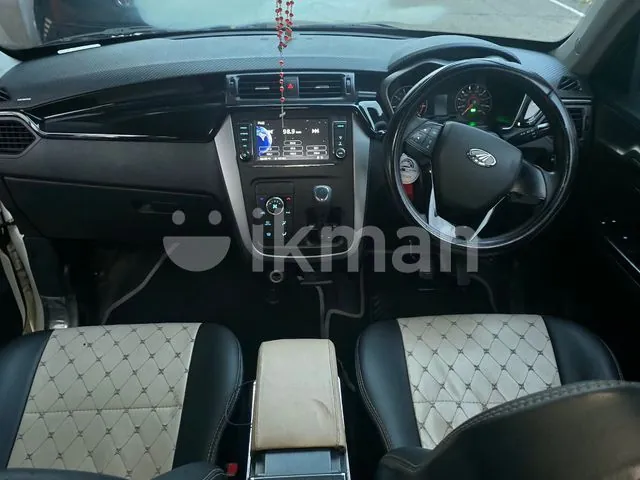 Mahindra Kuv 100 2021 photo 5