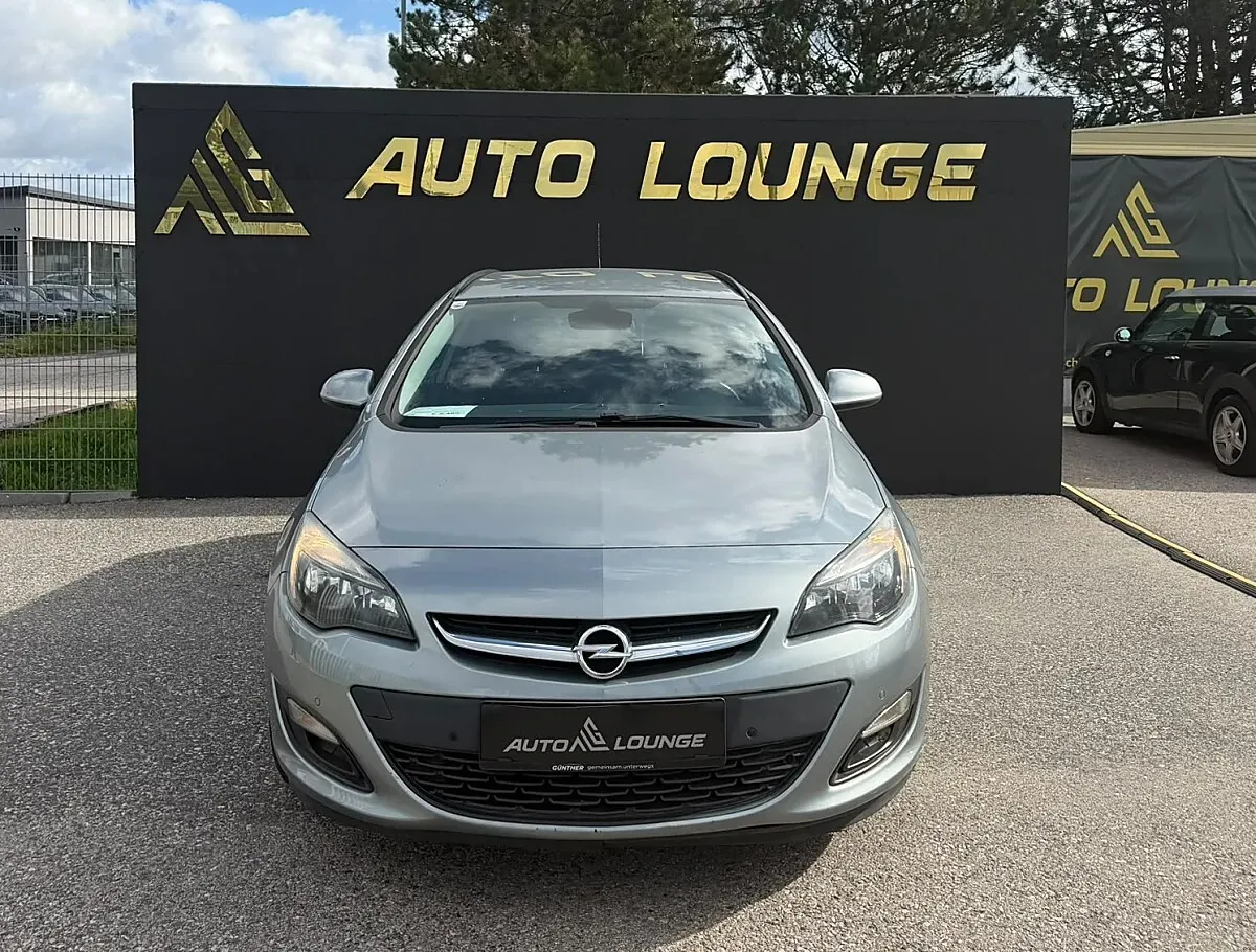 Opel Astra 2015 photo 2