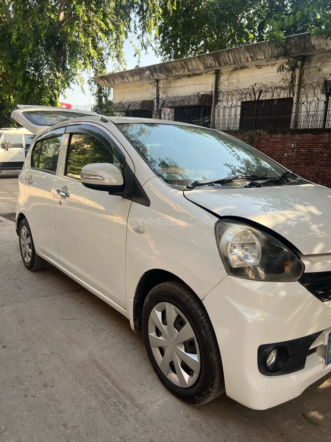 Daihatsu Mira