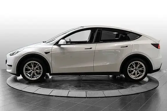 Tesla Model Y 2022 photo 5