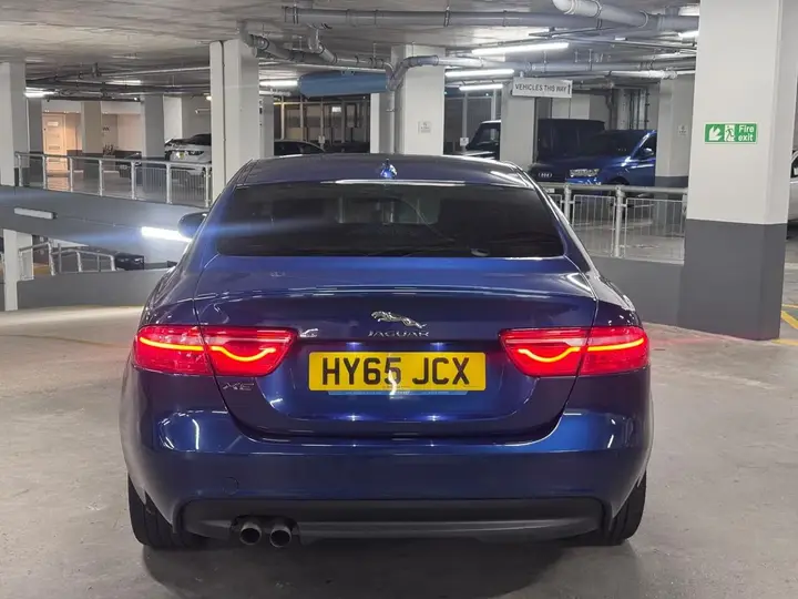 Jaguar Xe 2015 photo 5