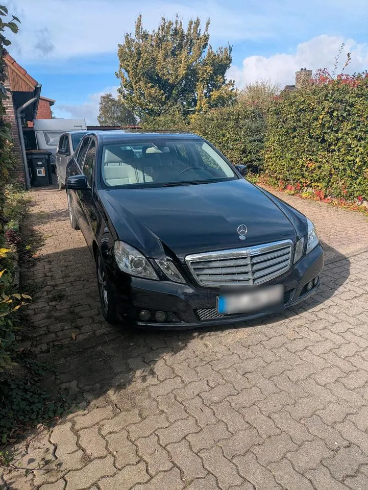 Mercedes-Benz E220Cdi