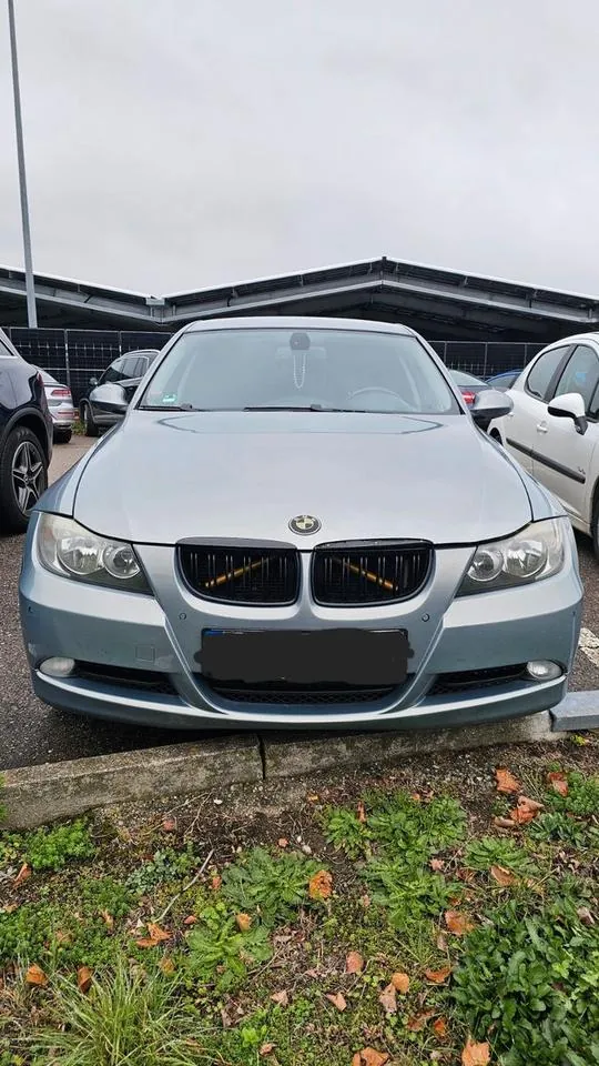 BMW 318I