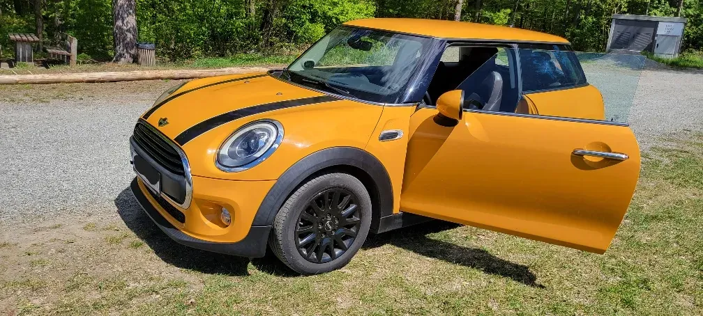 Mini Mini Hatch One
