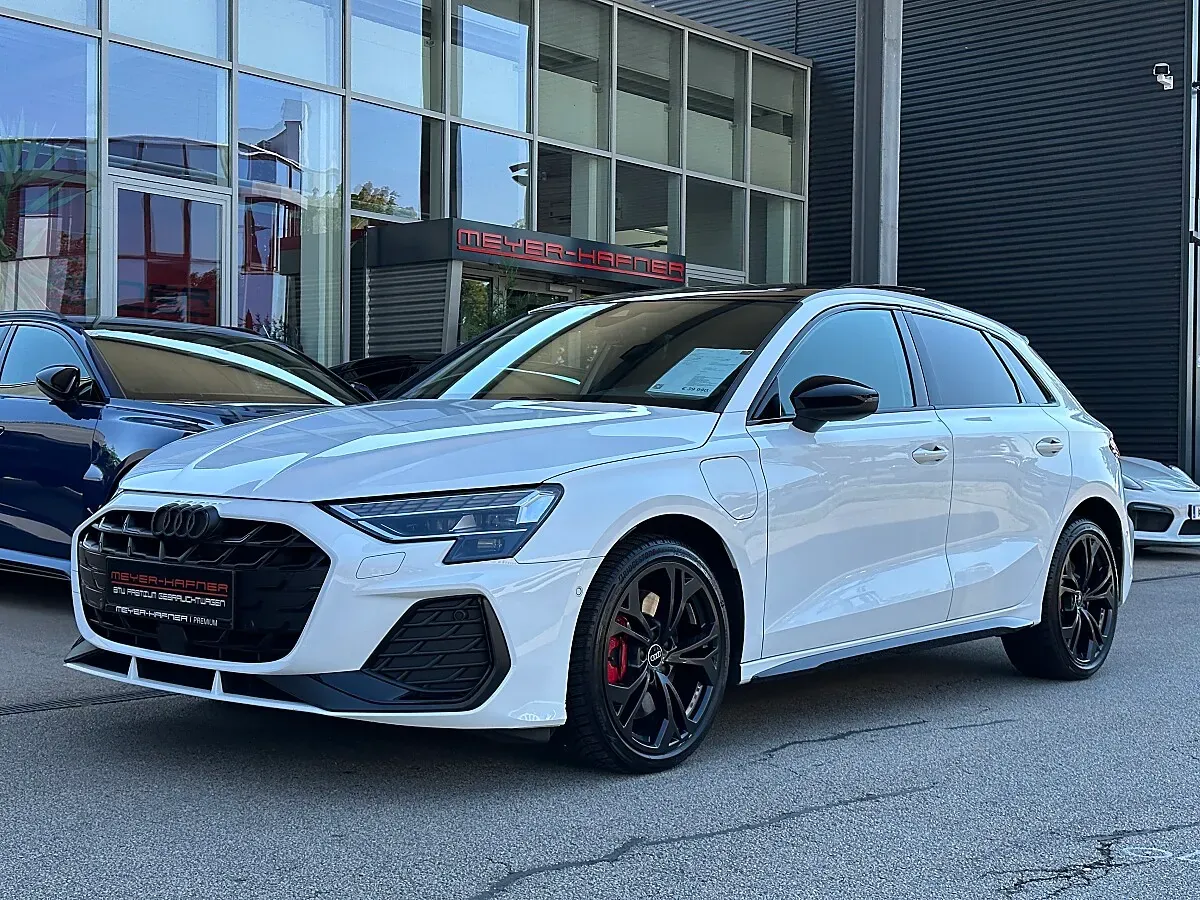 Audi A3 2025 photo 2