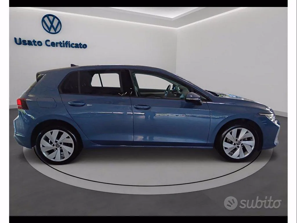 Volkswagen Golf 2024 photo 3