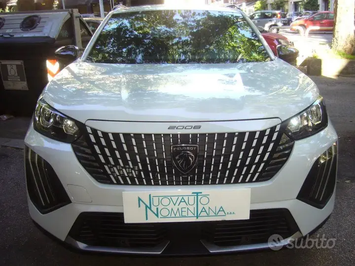 Peugeot 2008 2025 photo 2