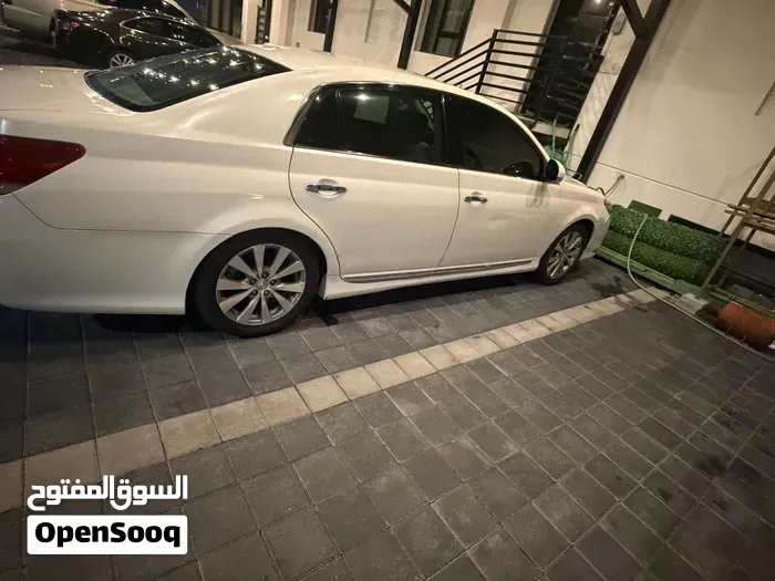 Toyota Avalon 2012 photo 3