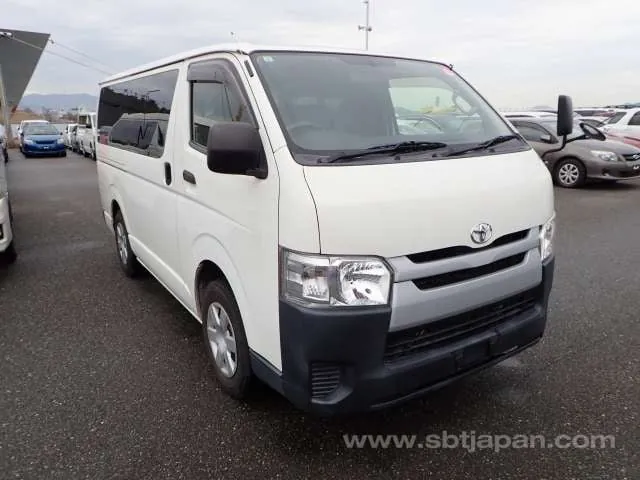 Toyota Cbf-Trh200V