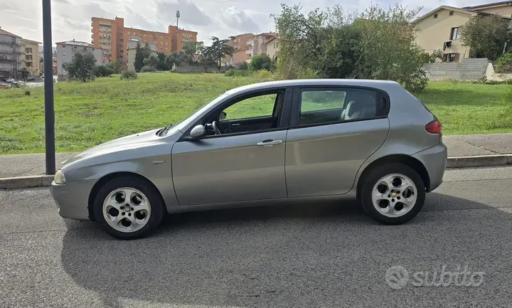 Alfa Romeo 147