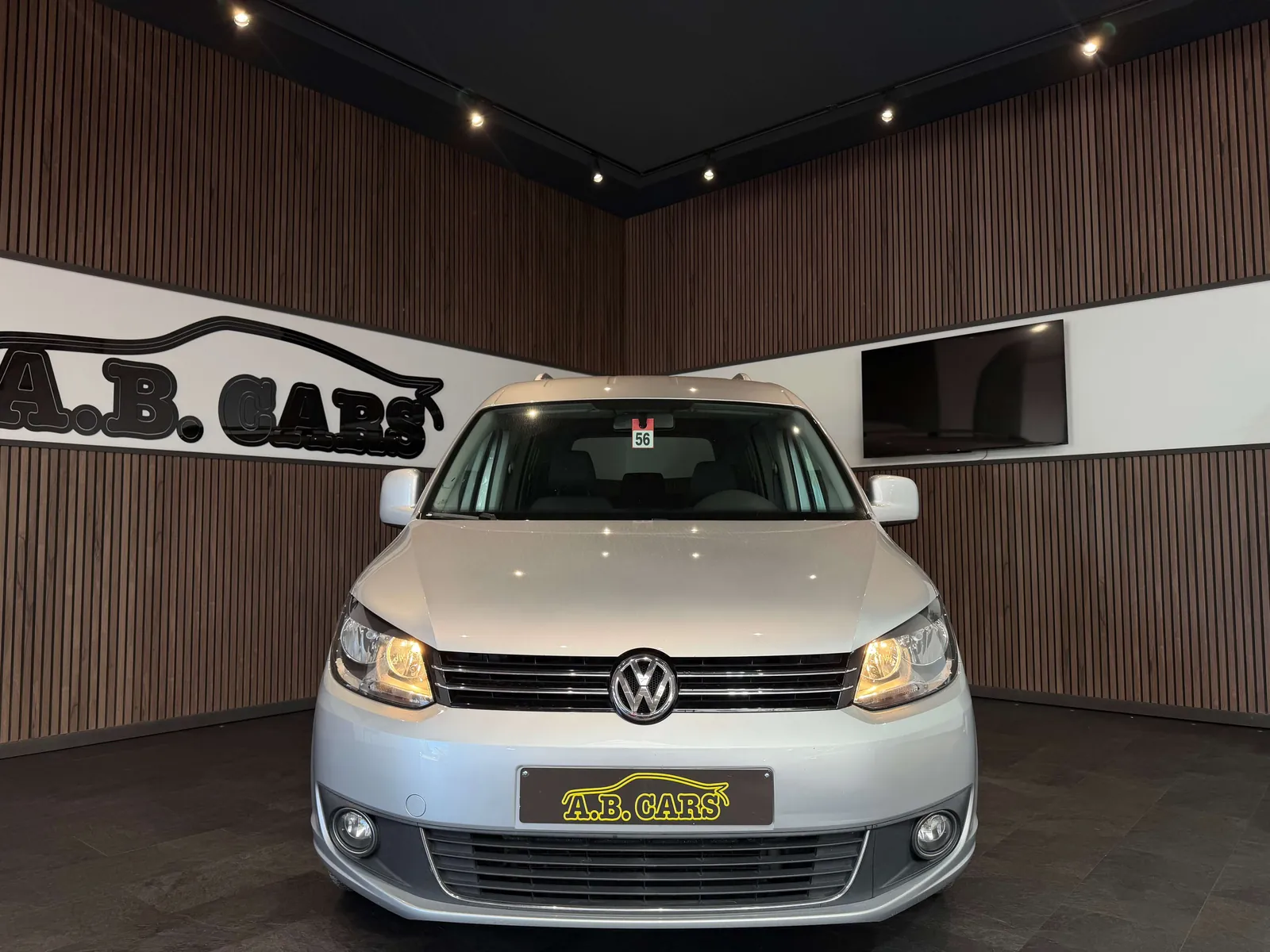 Volkswagen Caddy 2015 photo 2