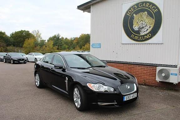 Jaguar Xf 2011 photo 2