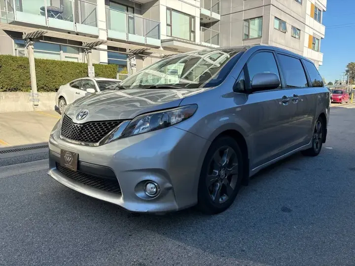 Toyota Sienna