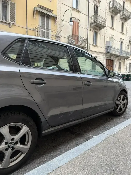 Volkswagen Polo 2009 photo 3
