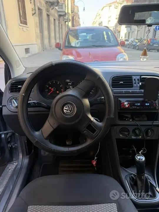 Volkswagen Polo 2009 photo 4