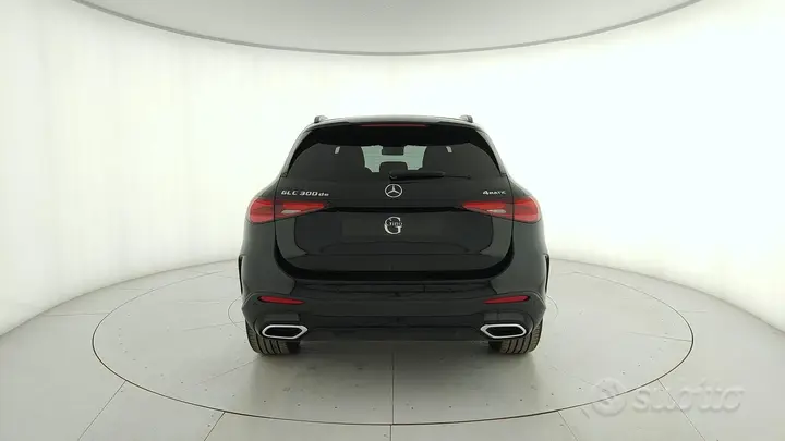 Mercedes-Benz Glc 300 2026 photo 4