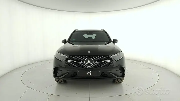 Mercedes-Benz Glc 300 2026 photo 2