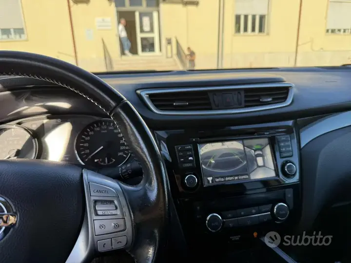 Nissan Qashqai 2017 photo 2