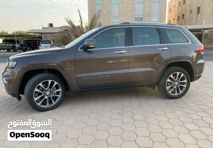 Jeep Grand Cherokee 2018 photo 3