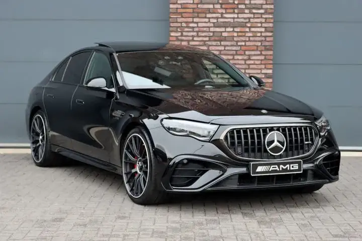 Mercedes-Benz E-Class 2024 photo 3