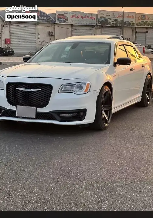 Chrysler 300 2014 photo 2