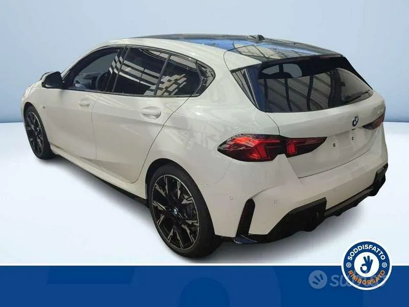 BMW 1 Series 2025 photo 5