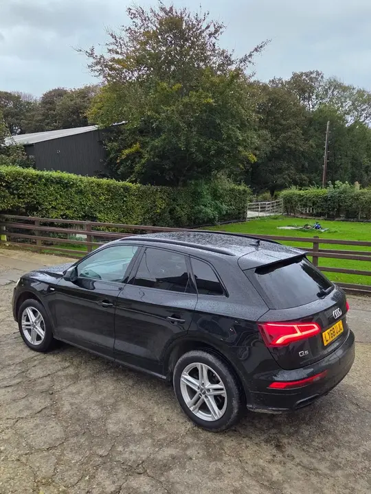 Audi Q5 2019 photo 2
