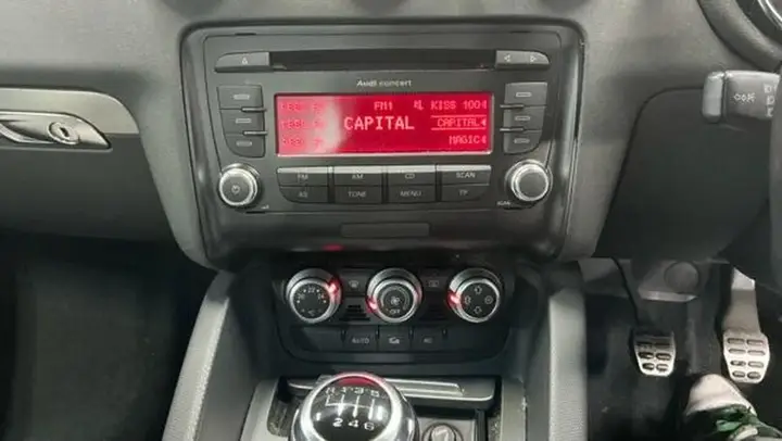 Audi Tt 2012 photo 4