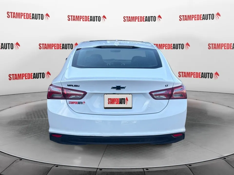 Chevrolet Malibu 2023 photo 4