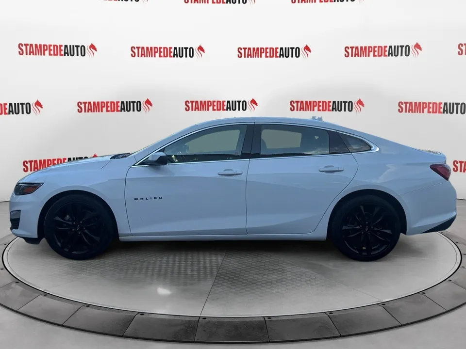 Chevrolet Malibu 2023 photo 2