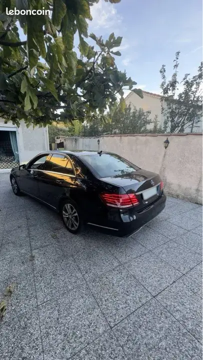 Mercedes-Benz E-Class 2015 photo 2