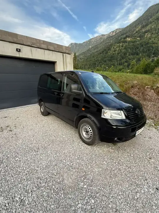 Volkswagen T5 2006 photo 2