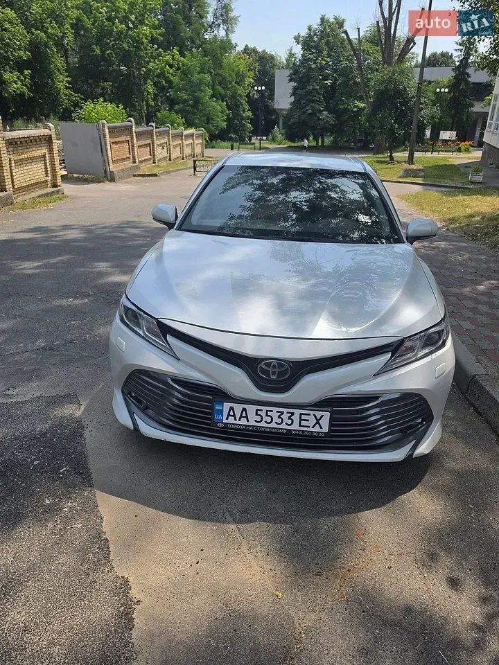 Toyota Camry 2019 photo 4