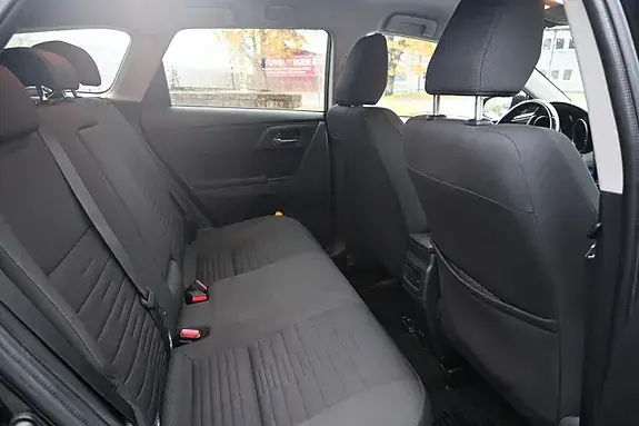 Toyota Auris 2016 photo 5